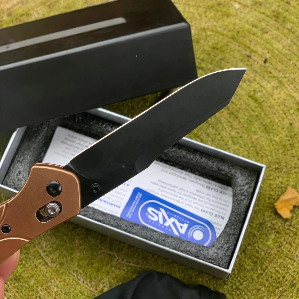1PC,Aviation aluminum handle +S30V white knife, EDC tool, outdoor camping tactical folding knife, gift, collection.