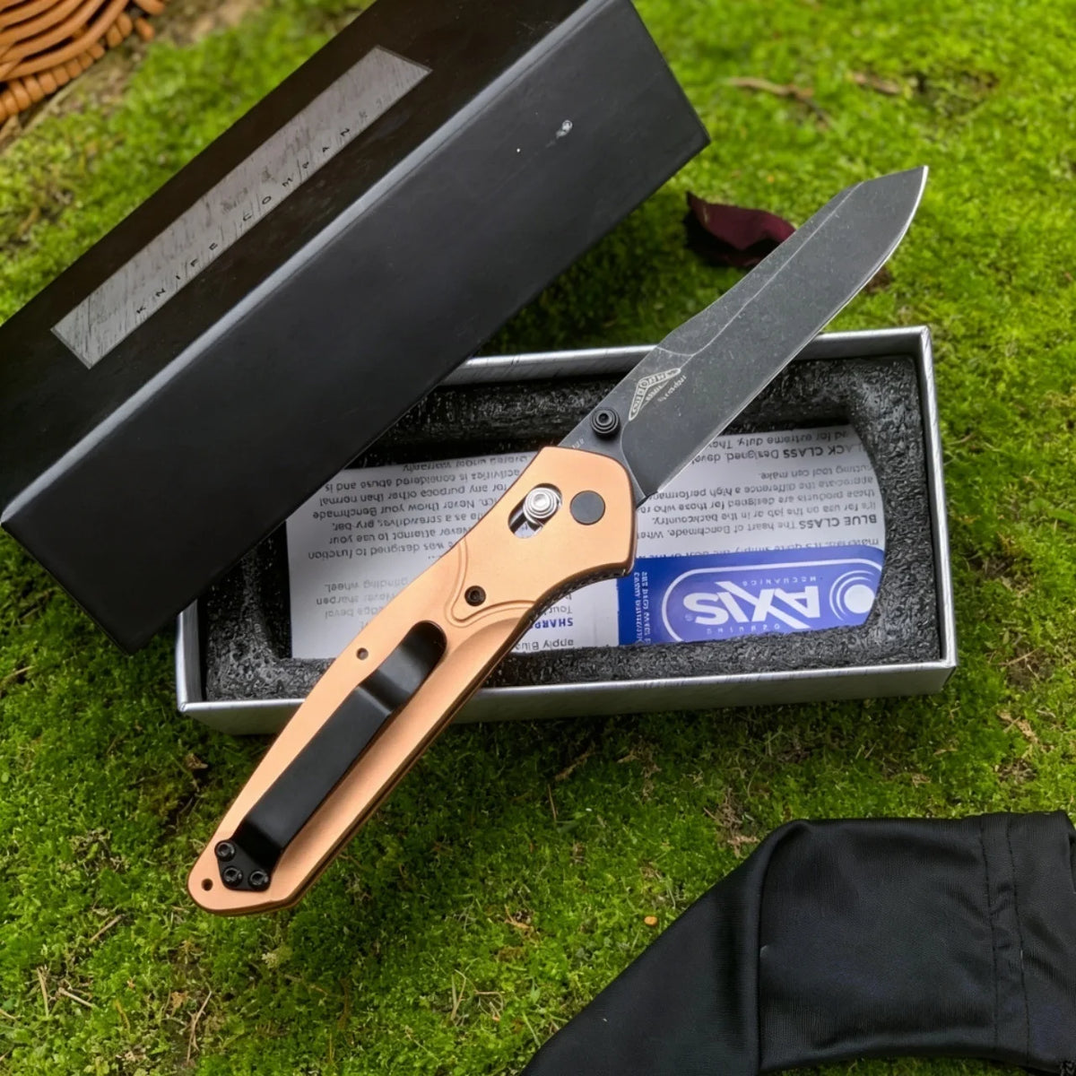 1PC,Aviation aluminum handle +S30V white knife, EDC tool, outdoor camping tactical folding knife, gift, collection.